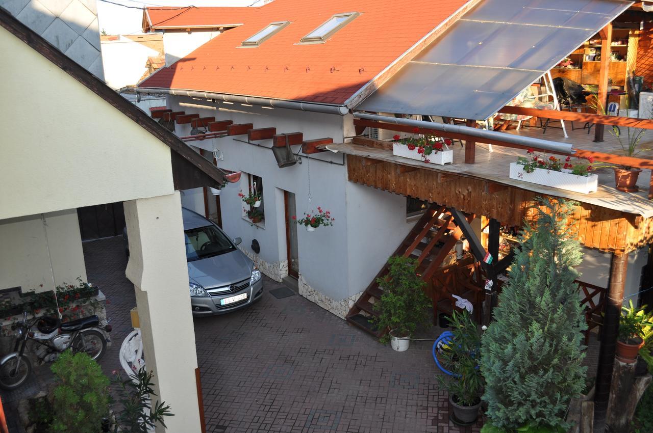 Hotel Szent Gyoergy Vendeghaz Ostřihom Exteriér fotografie